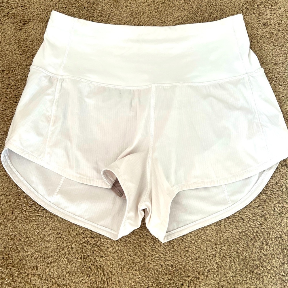 Lululemon High-Rise 2.5in Speed Up Shorts. Size 2.